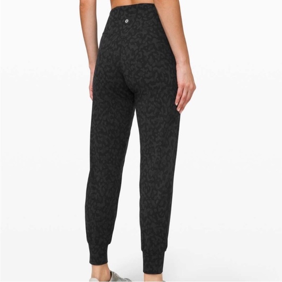 lululemon athletica Pants - Lululemon Align Jogger Leopard Camo Print Size 6